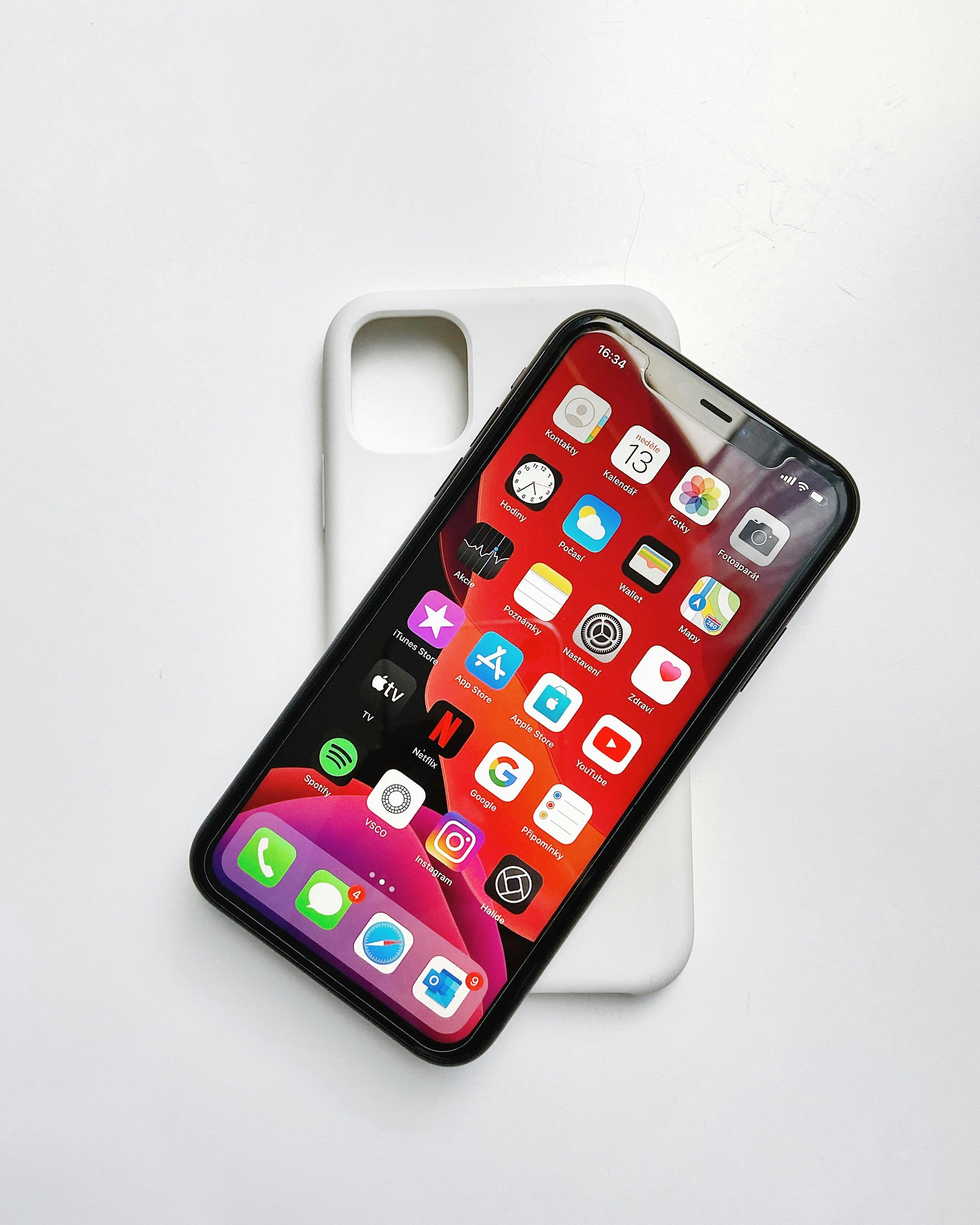 Mobiles & Accessories